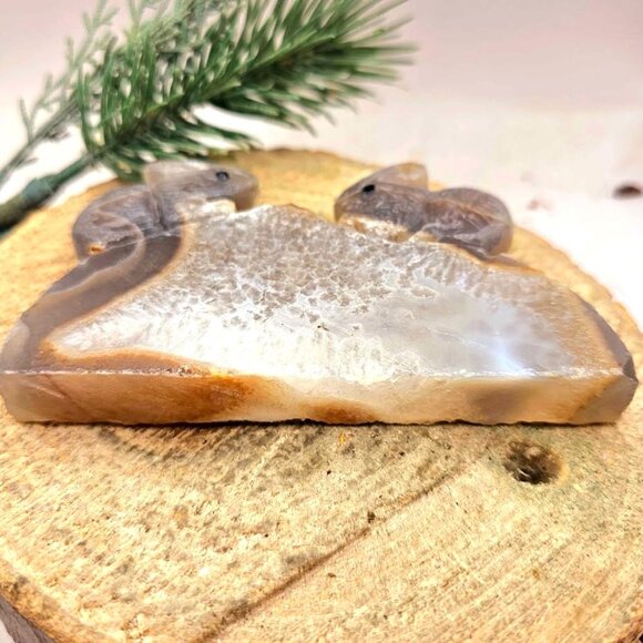 Nature Agate Slice Hand Carved Rabbit Pair On Hill 4.5" Figure - Picture 5 of 10